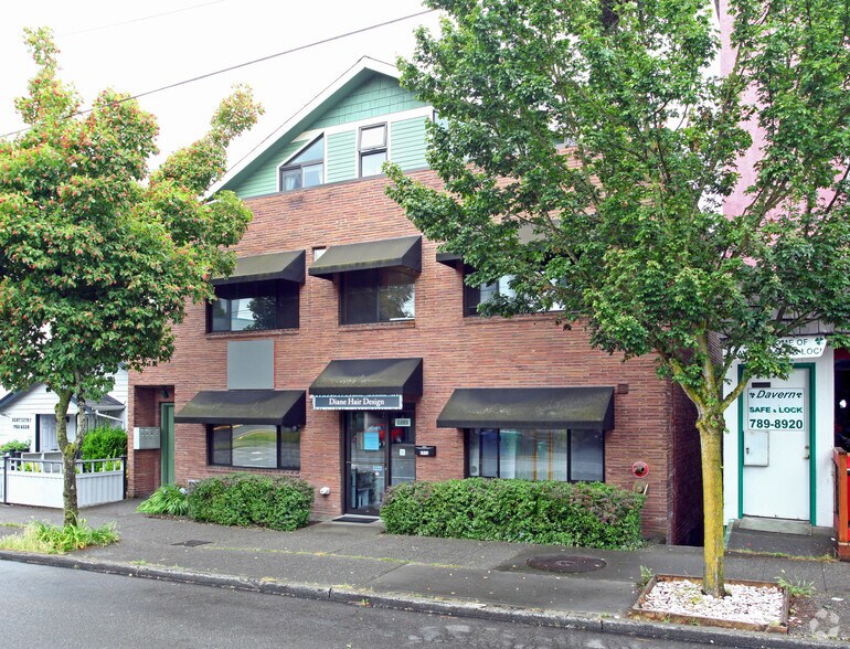 6512 Phinney Ave, Seattle, WA for sale - Primary Photo - Image 1 of 14