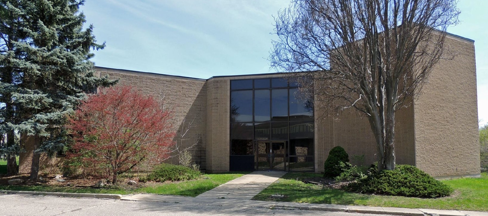 5057 W Bristol Rd, Flint, MI for sale Primary Photo- Image 1 of 4