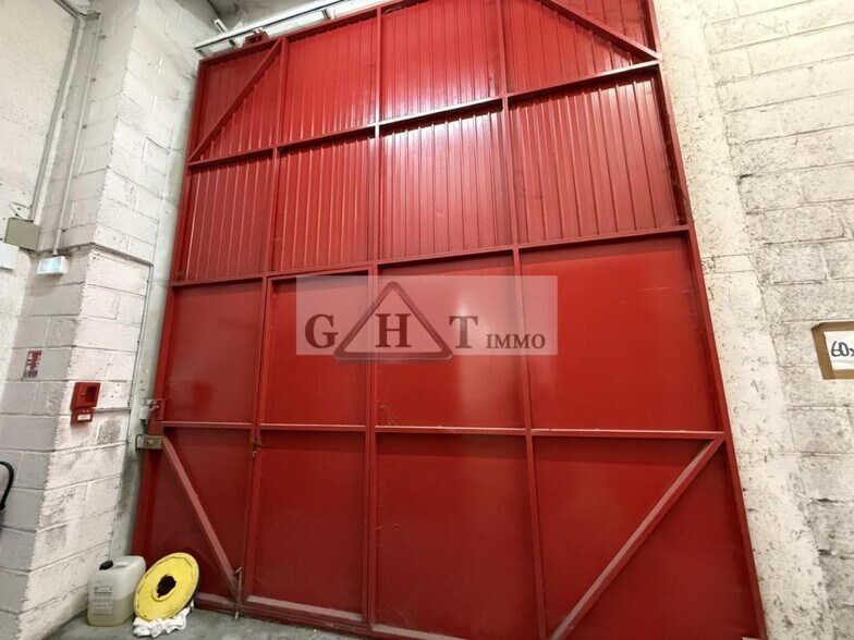 Industrial in Bagnolet for sale - Interior Photo - Image 3 of 9