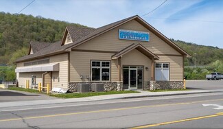 Plus de détails pour 369 W Morris St, Bath, NY - Commerce de détail à vendre