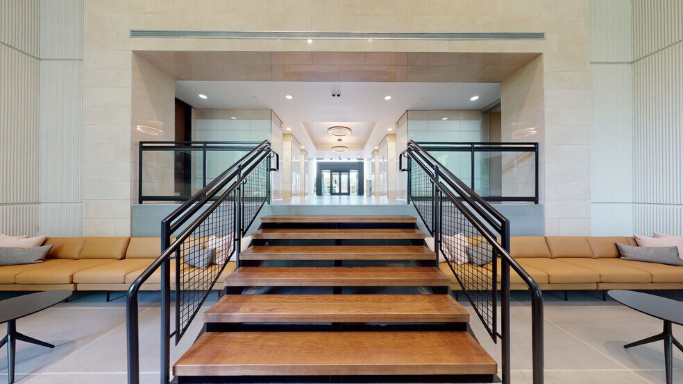 555-565 Marriott Dr, Nashville, TN à louer - Numérisation 3D de Matterport - Image 2 de 13