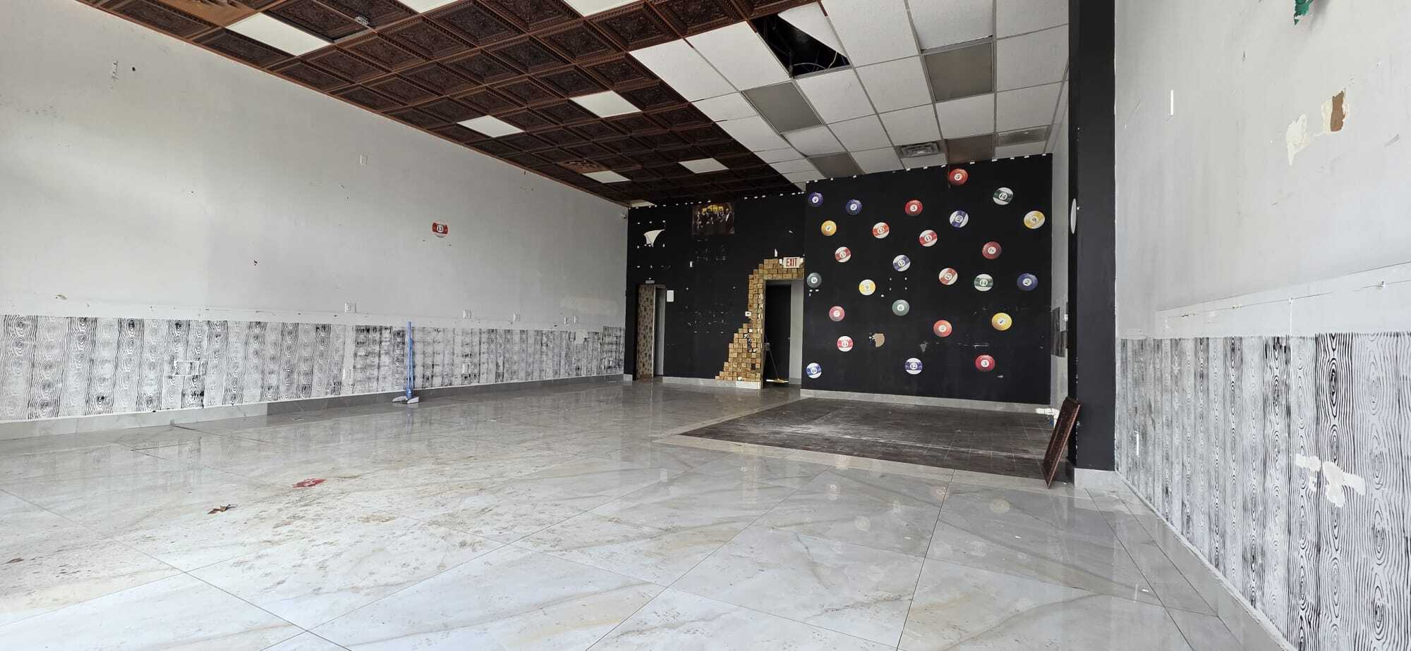 170 Forest Ave, Glen Cove, NY for lease Interior Photo- Image 1 of 6