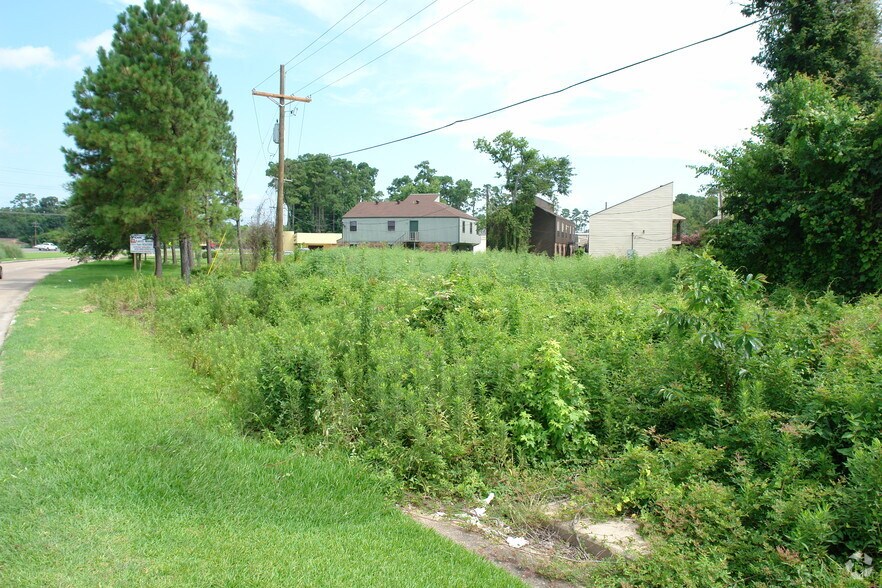 Eastex Fwy, Beaumont, TX à vendre - Photo du bâtiment - Image 2 de 7