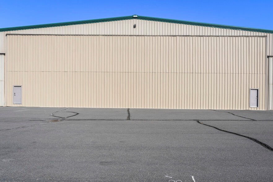 2319 P51 Ct, Minden, NV for sale - Building Photo - Image 2 of 12