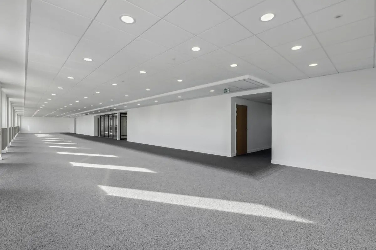 21 Rue Des Ardennes, Paris for lease Building Photo- Image 1 of 35