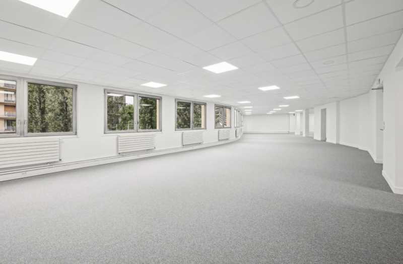 Office in Paris for sale Interior Photo- Image 1 of 13