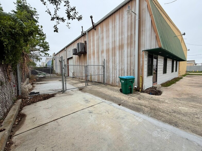 1212 27th St, Kenner, LA for lease - Building Photo - Image 3 of 3