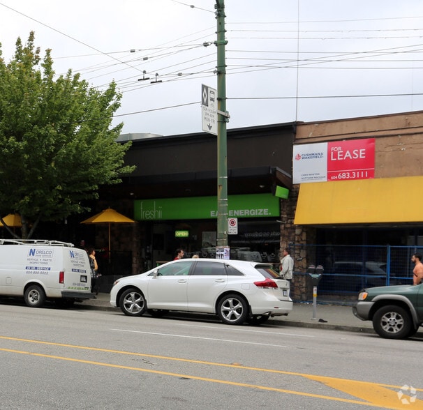 561 W Broadway, Vancouver, BC for sale - Primary Photo - Image 1 of 1