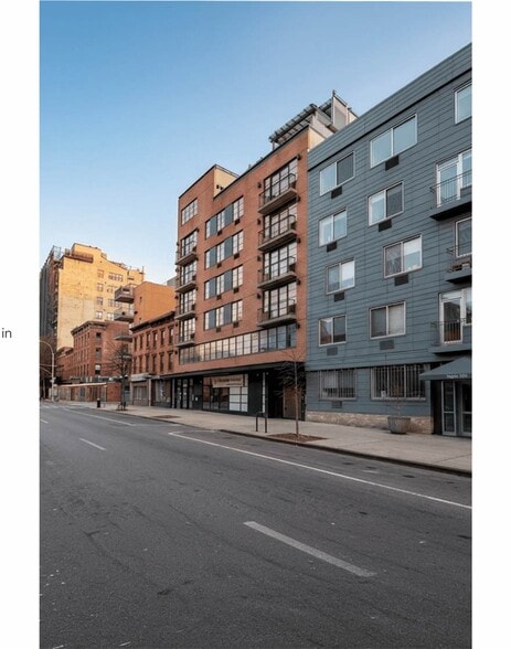 527 Court St, Brooklyn, NY for lease - Building Photo - Image 2 of 9