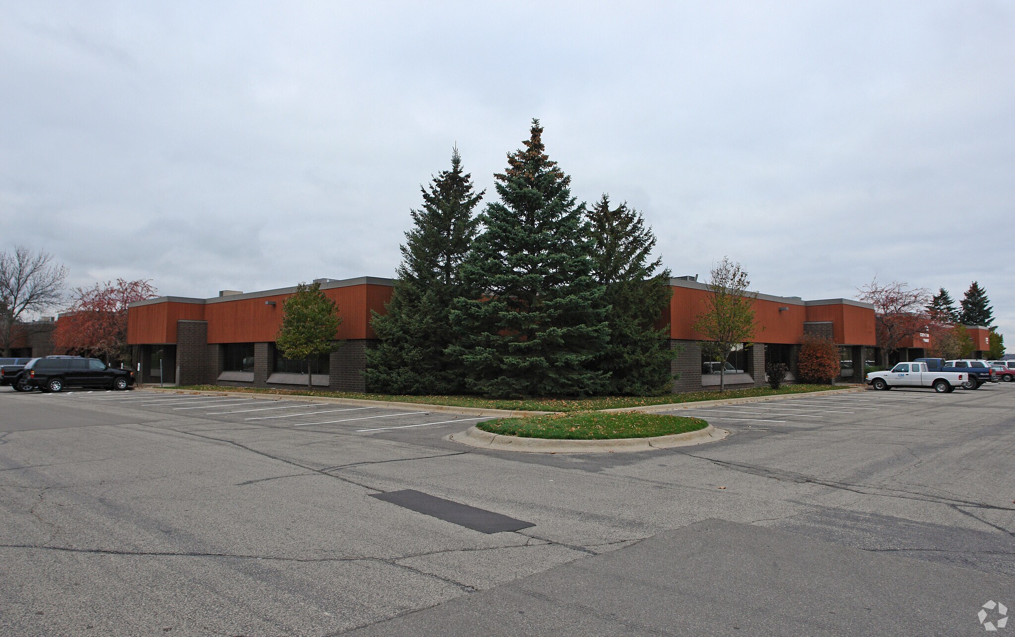 12201-12225 Nicollet Ave S, Burnsville, MN à louer Photo du bâtiment- Image 1 de 15