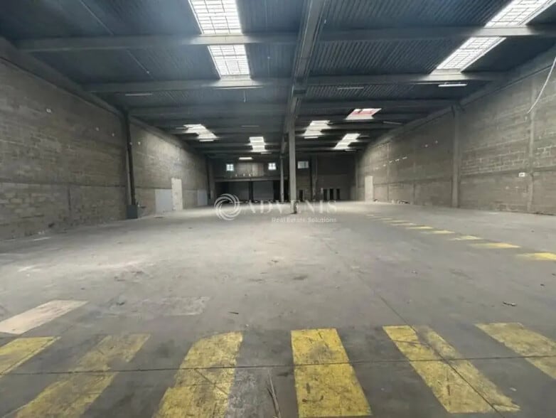 Industriel dans Goussainville à louer - Photo intérieure - Image 3 de 7