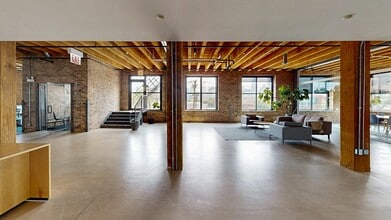 1500 W Carroll Ave, Chicago, IL for lease Building Photo- Image 1 of 10