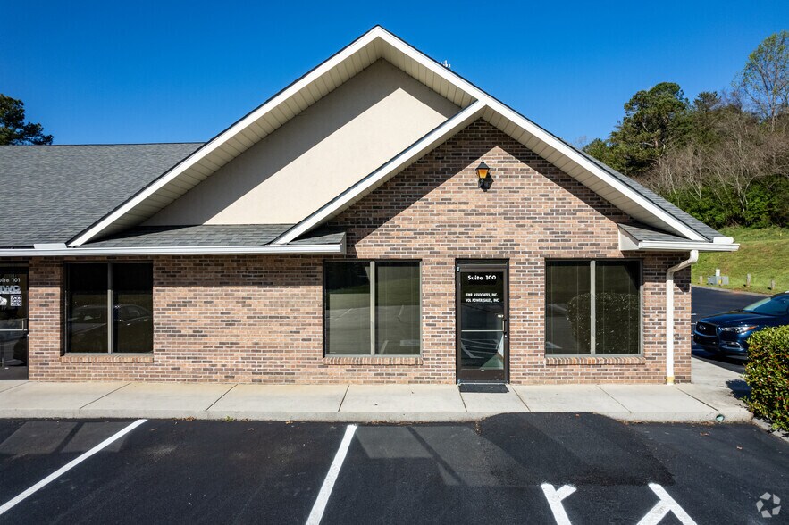 9080 Barbee Ln, Knoxville, TN à vendre - Photo du bâtiment - Image 2 de 26