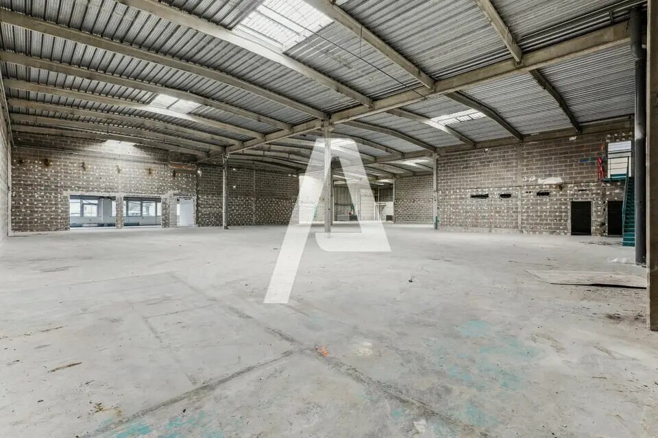 Flex in Ivry-sur-Seine for lease Interior Photo- Image 1 of 6