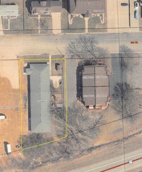 2020 9th St E, Glencoe, MN for sale - Aerial - Image 3 of 16