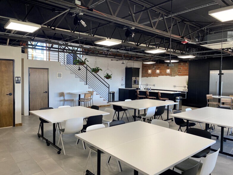 Bank Of America Building Downtown, Waco, TX à louer - Photo intérieure - Image 3 de 4