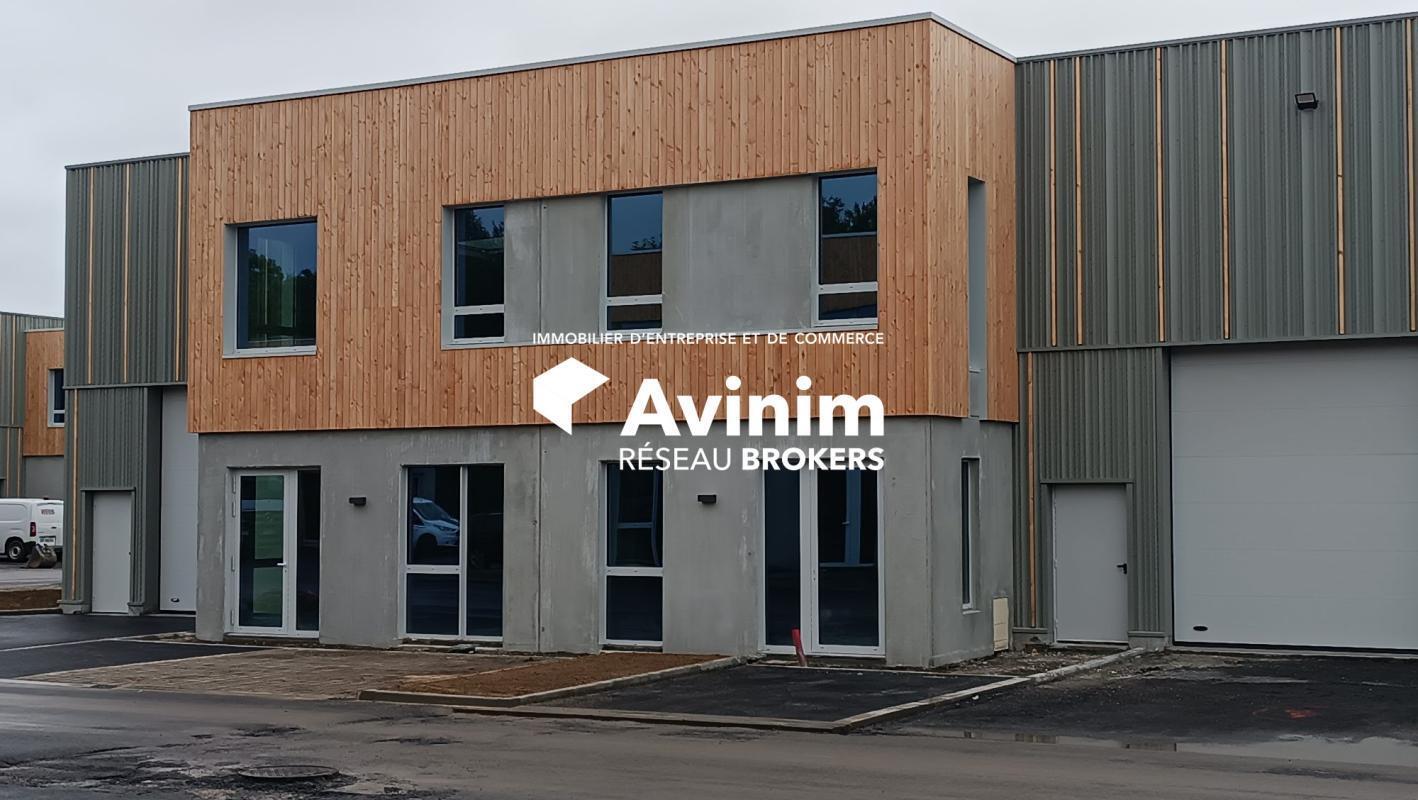 Office in Fretin for lease Building Photo- Image 1 of 3