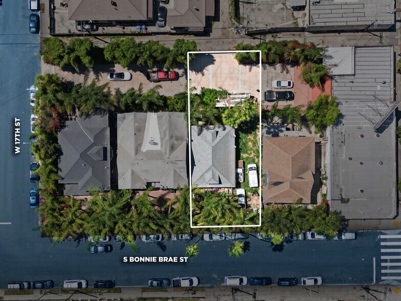 Bonnie Brae Portfolio portefeuille de 4 propriétés à vendre sur LoopNet.ca - Photo principale - Image 2 de 13