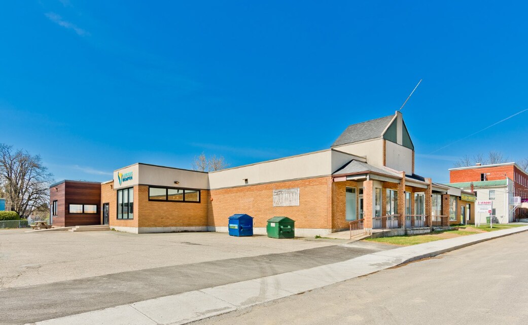 22 Rue Saint-Joseph, Sherbrooke, QC à louer Photo principale- Image 1 de 15