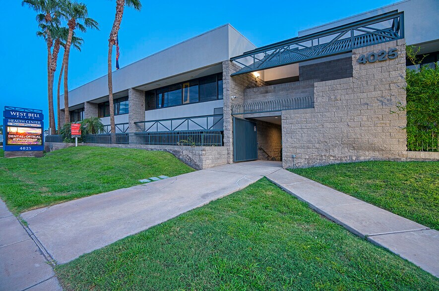 4025 W Bell Rd, Phoenix, AZ à louer - Photo du bâtiment - Image 2 de 7