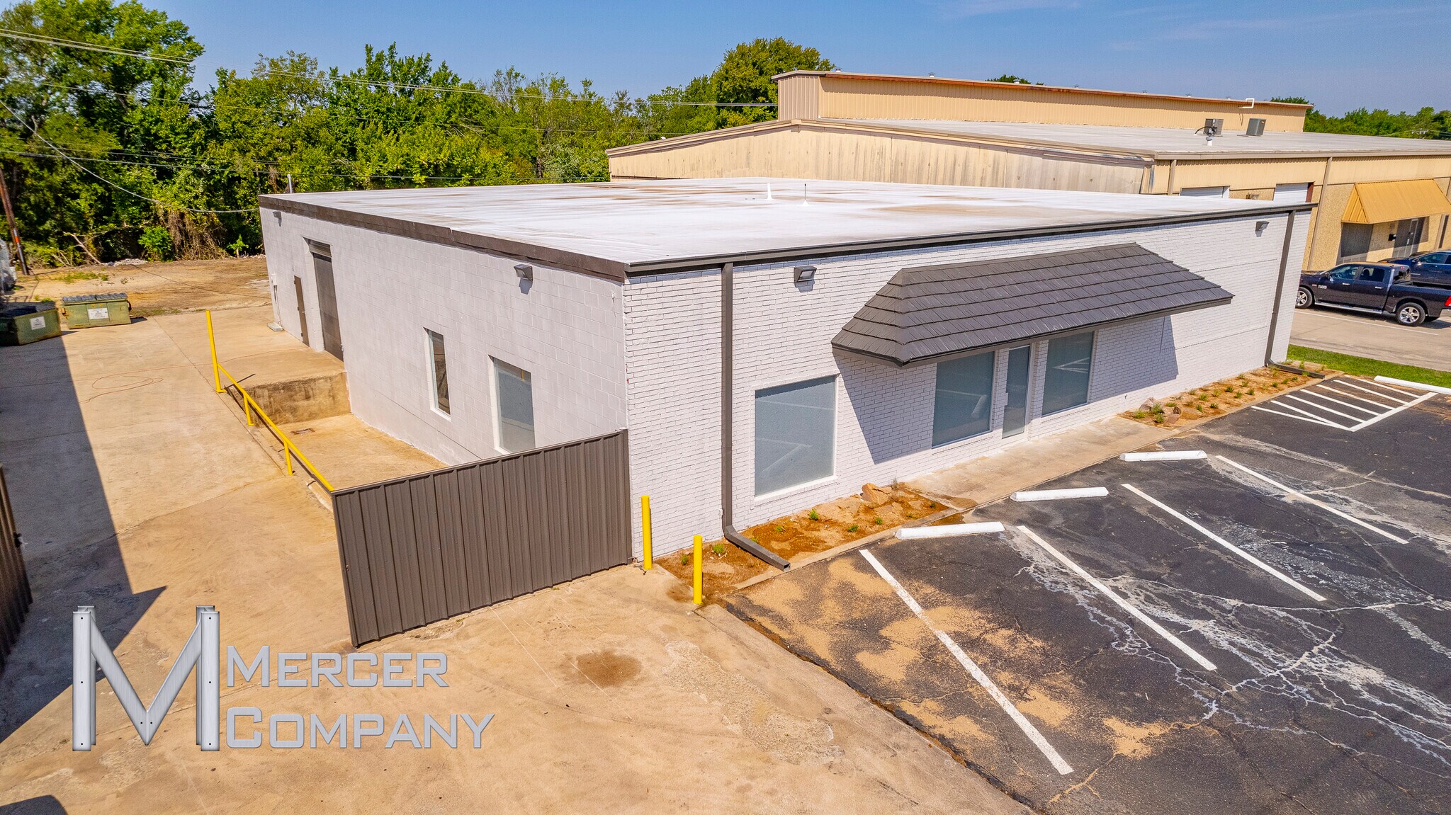 400 West Fork Dr, Arlington, TX à louer Photo du bâtiment- Image 1 de 6