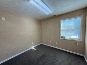 2415 Route 6, Hawley, PA à louer Photo intérieure- Image 2 de 6