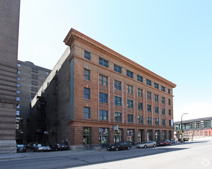 119 N 4th St N, Minneapolis, MN à louer - Photo du bâtiment - Image 1 de 11
