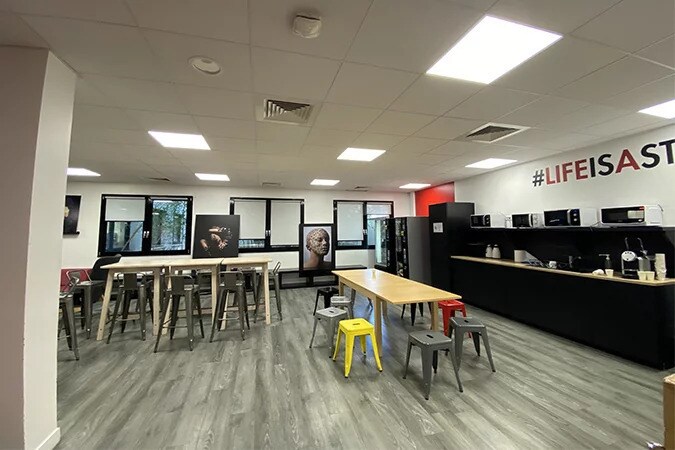 Office in Boulogne-Billancourt for lease - Interior Photo - Image 3 of 6