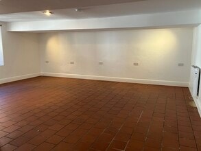 1 Kings Staithe Ln, Kings Lynn for lease Interior Photo- Image 1 of 2