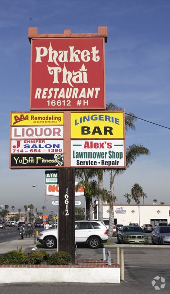 16612 Beach Blvd, Huntington Beach, CA for lease - Building Photo - Image 3 of 4