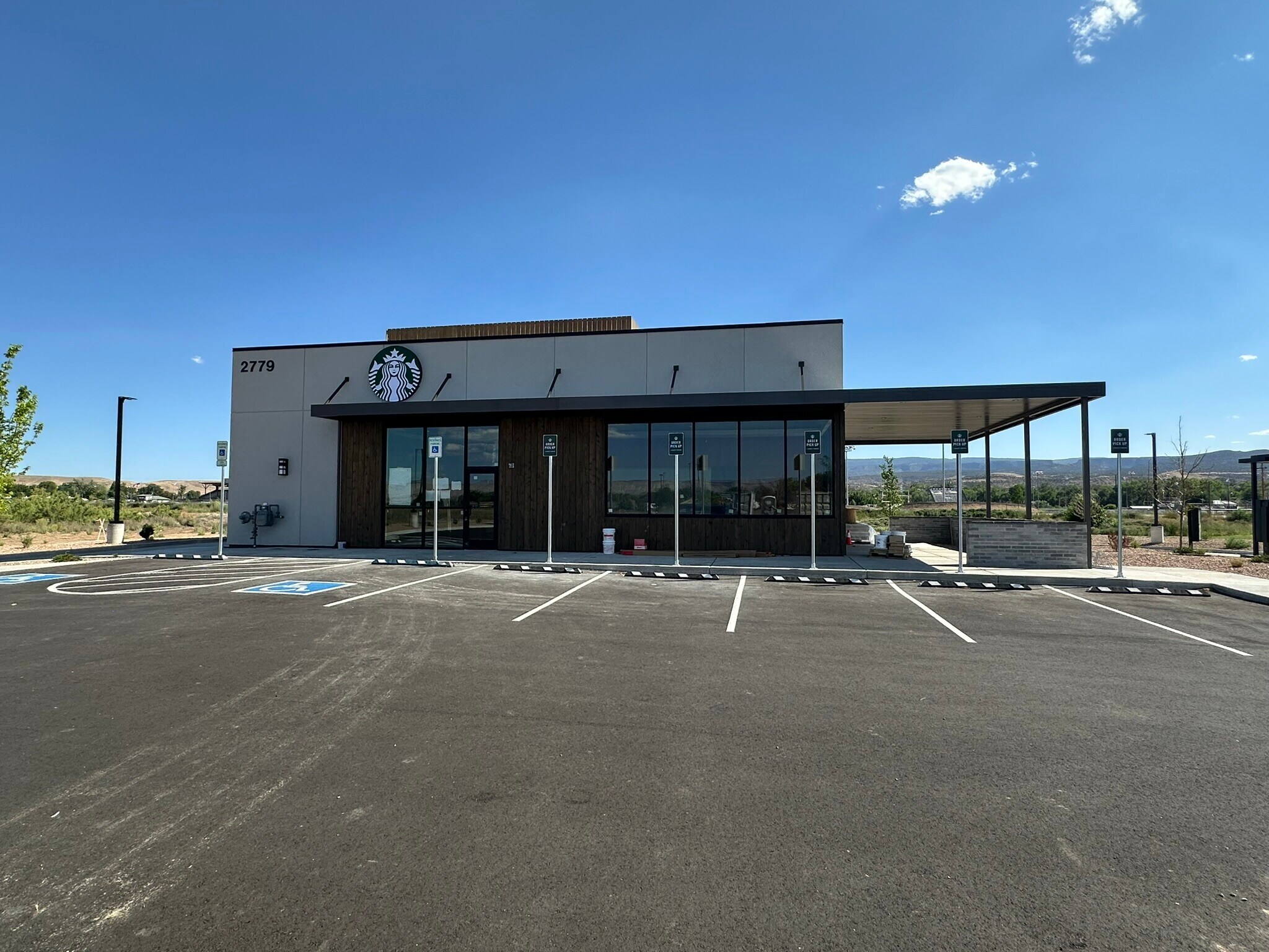 2779 Acrin Ave, Grand Junction, CO for sale Primary Photo- Image 1 of 18