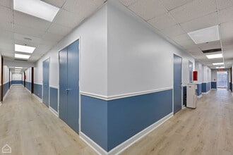 7161 N Cicero Ave, Lincolnwood, IL for lease Interior Photo- Image 2 of 10