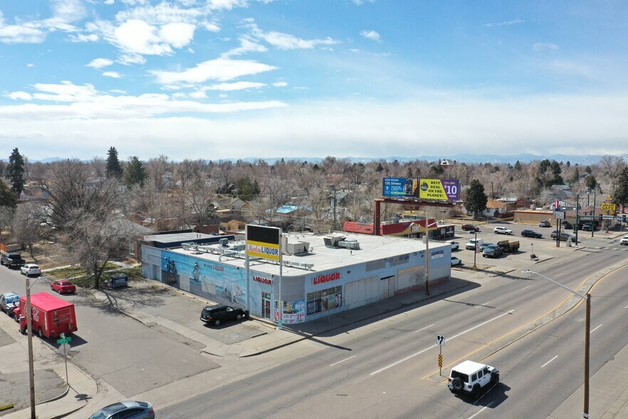 7740 E Colfax Ave, Denver, CO à vendre - Photo du bâtiment - Image 2 de 2