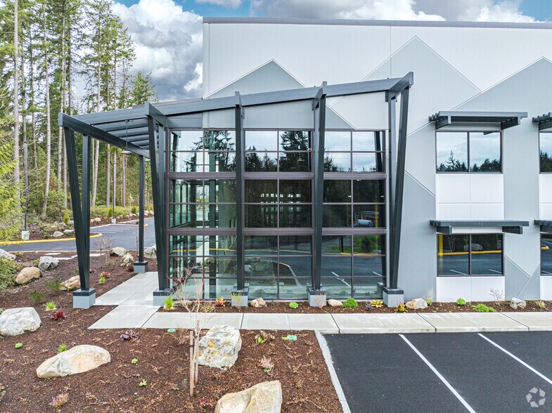 33855 Weyerhaeuser Way S, Federal Way, WA à louer - Photo du bâtiment - Image 1 de 14