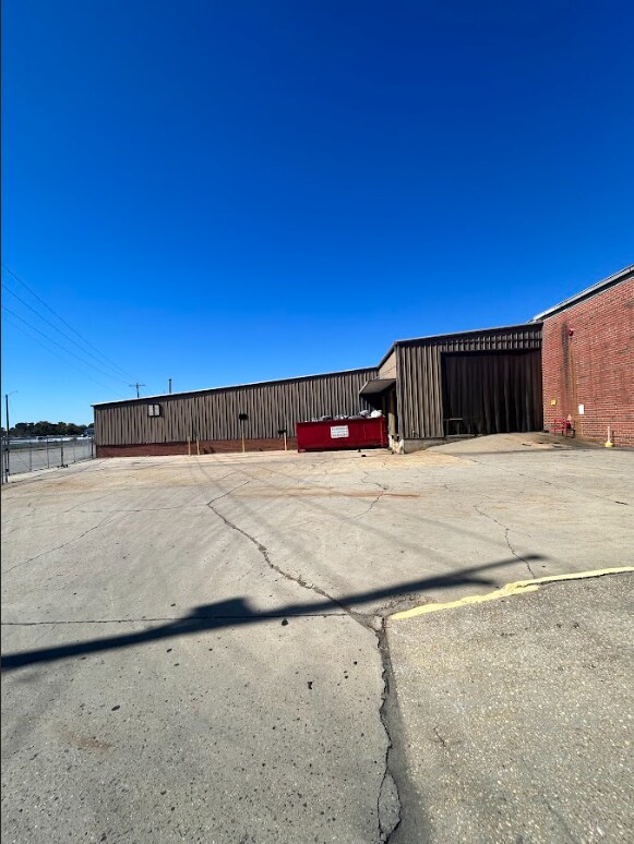 100 Mueller St, Lumberton, NC for sale Building Photo- Image 1 of 8