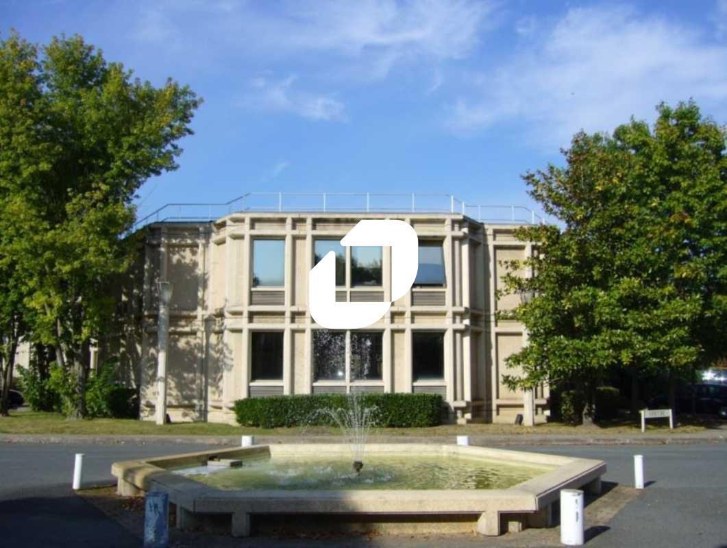 Office in Saint-Aubin for sale Building Photo- Image 1 of 8