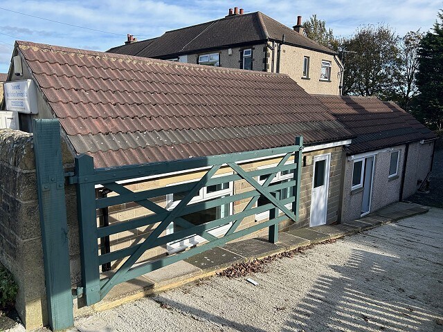 104 Harrogate Rd, Bradford à vendre - Photo du bâtiment - Image 1 de 5