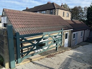 Plus de détails pour 104 Harrogate Rd, Bradford - Bureau à louer