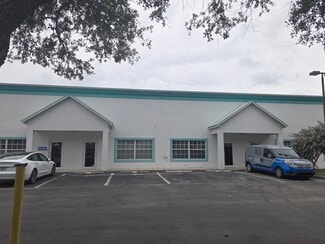 Plus de détails pour 3550 Work Dr, Fort Myers, FL - Local d'activités à louer