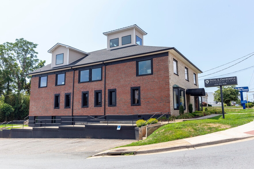 5200 Fort Ave, Lynchburg, VA for sale - Building Photo - Image 1 of 28