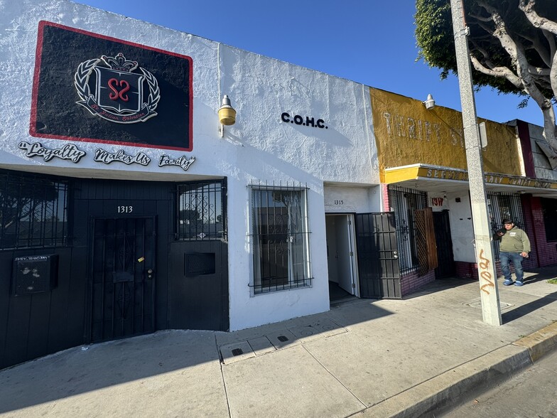 1313-1317 E Compton Blvd, Compton, CA for lease - Building Photo - Image 2 of 7