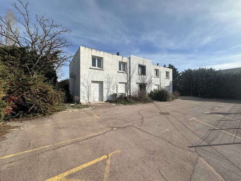795 Rue André Ampère, Aix-en-Provence for lease - Building Photo - Image 3 of 9