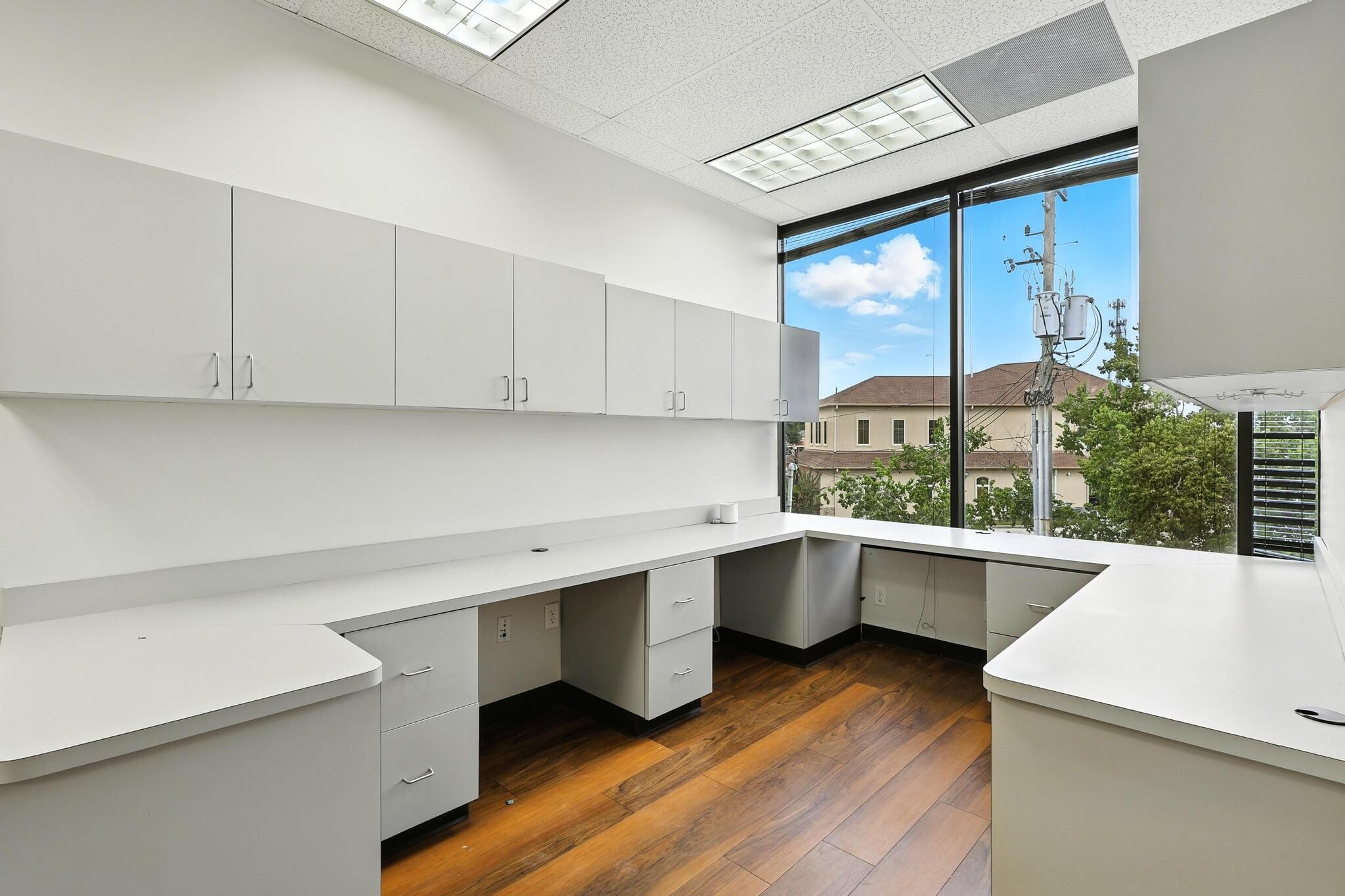 8687 Louetta Rd, Spring, TX for lease Interior Photo- Image 1 of 11