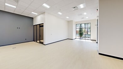 301 SE G St, Bentonville, AR for lease Interior Photo- Image 2 of 27