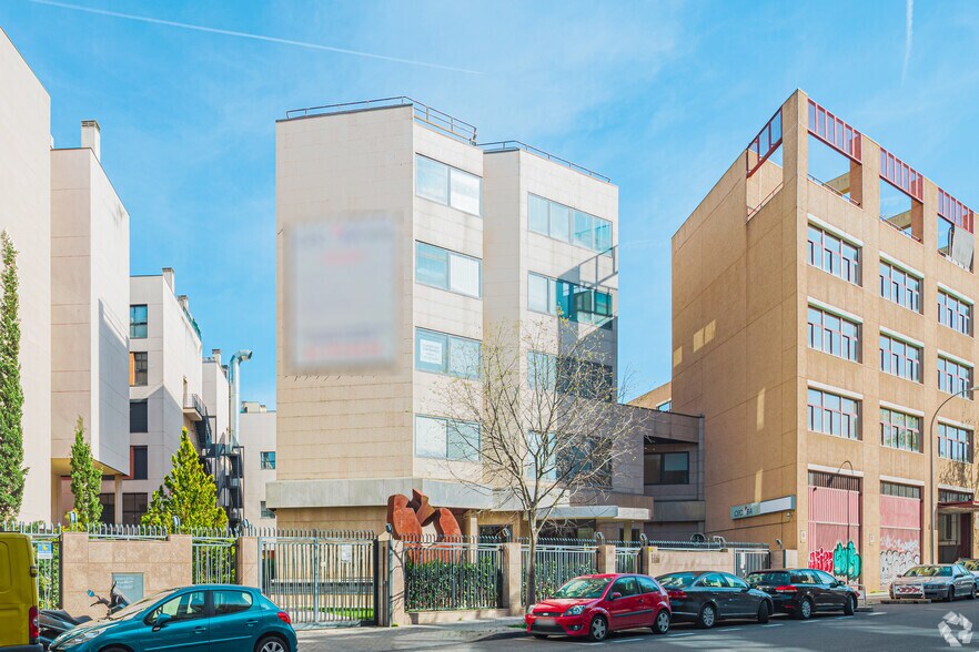 Calle Cronos, 18, Madrid, Madrid à vendre - Photo du bâtiment - Image 3 de 3