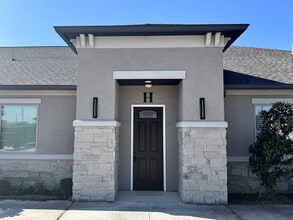 12262 Queenston Blvd, Houston, TX for lease Building Photo- Image 1 of 21