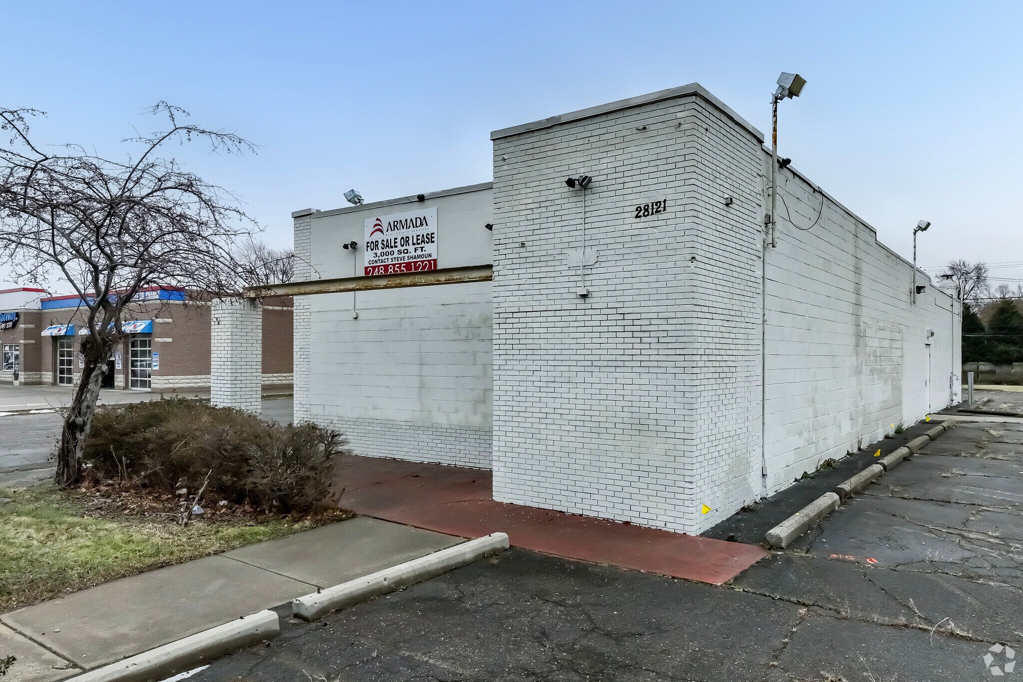 28121 Plymouth Rd, Livonia, MI for sale Primary Photo- Image 1 of 5