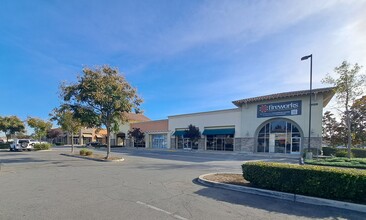 13129 Rosedale Hwy, Bakersfield, CA for lease Building Photo- Image 2 of 11