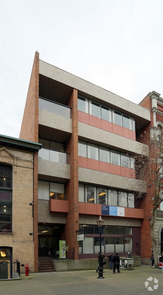 31 Bastion Sq, Victoria, BC à louer - Photo du bâtiment - Image 2 de 6