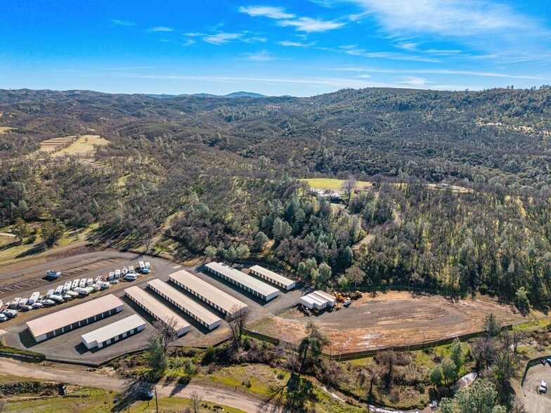 2250 Ogulin Canyon Rd, Clearlake, CA for sale - Primary Photo - Image 2 of 5